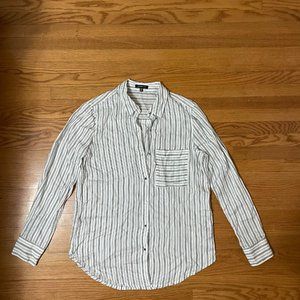 💕2/$15💕 Striped Button-Up Blouse